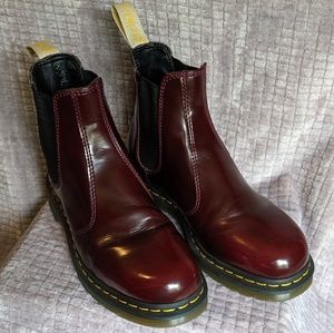 VEGAN Doc Martin Chelsea Boot, Cherry MENS 9